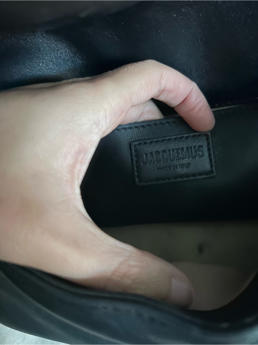 Jacquemus Le Bambinou Bag in Black - Picture 8 of 10